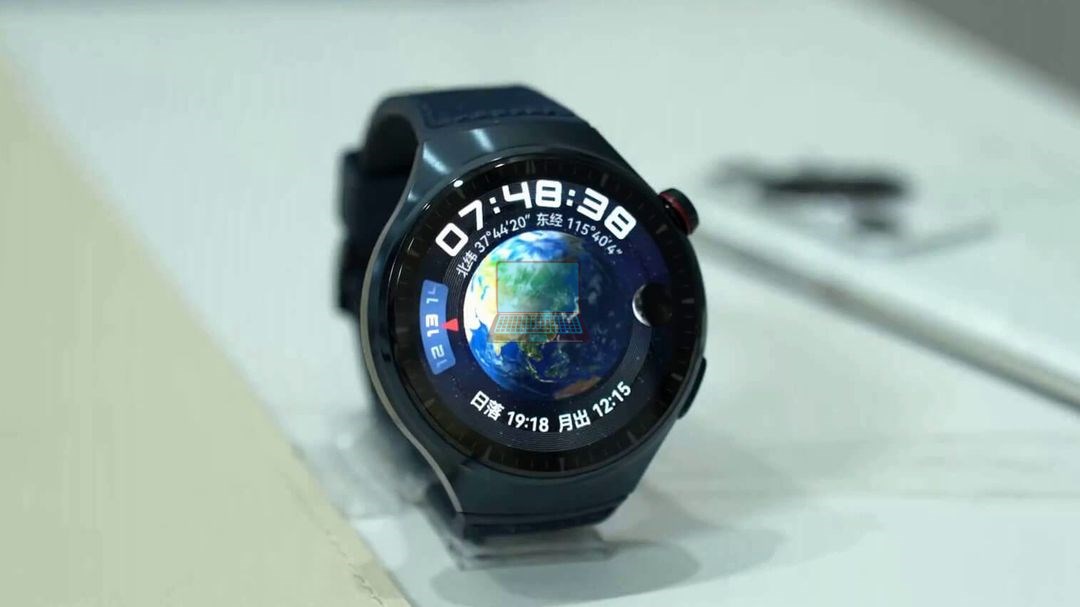 The Huawei Watch 4 series stands out not only for its impressive features but also for its extensive range of colors that cater to different tastes and styles. With six vibrant color options, namely Azure Earth, Jupiter Brown, Mars Titanium, Venus White, Saturn Brown, and Magic Moon Black, users have the freedom to choose a hue that resonates with their personality. Let's start with the Huawei Watch 4 Pro, which represents the Blue Earth model. Encased in a striking blue titanium alloy case, this variant not only exudes a sense of elegance but also showcases Huawei's commitment to sustainability. It features the industry's first recycled nylon composite strap, which enhances durability while promoting environmental responsibility. The fabric fibers on the surface of the strap are recycled from ocean fishing nets and textiles, making it a commendable achievement in Huawei's fulfillment of social responsibility. By incorporating such eco-friendly materials, Huawei encourages users to reflect on the importance of protecting our beautiful Earth home. Starting with the dial glass, the Huawei Watch 4 Pro incorporates a stronger spherical sapphire glass lens. This choice of material not only adds a touch of luxury but also ensures durability and scratch resistance. The use of sapphire glass underscores Huawei's commitment to quality and longevity. Moreover, the dial of the Huawei Watch 4 Pro is uniquely curved with a slight arc, inspired by the design concept of a circular dome. This distinctive shape is achieved through complex craftsmanship and custom-made props. The result is not only a more refined visual aesthetic but also a practical advantage. The slight curve of the dial enhances the overall viewing angle, making it easier and more comfortable to use in daily activities. The Huawei Watch 4 Pro's design seamlessly combines elegance and functionality. Another noteworthy detail is the inverted trapezoidal design of the crown on the Huawei Watch 4 Pro. This small but thoughtful design element features fine scales, resembling the shape of an aircraft jet. This design choice is in harmony with the overall planetary theme of the smartwatch, paying homage to space adventures and exploration. It showcases the meticulousness of Huawei's designer team, who have taken the time to incorporate subtle details that enhance the overall aesthetic and user experience.