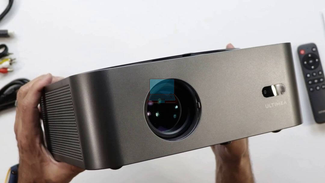Ultimea Apollo P40 Review - Best Budget Projector 