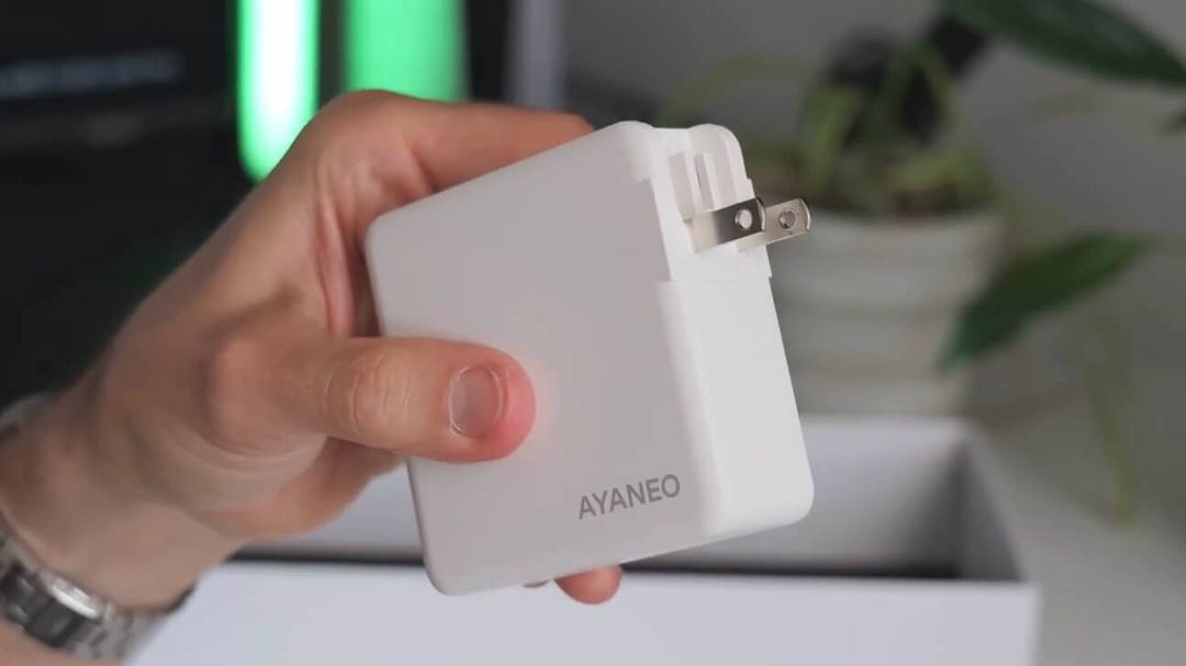 AYANEO 2S Review: Very powerful handheld but very expensive