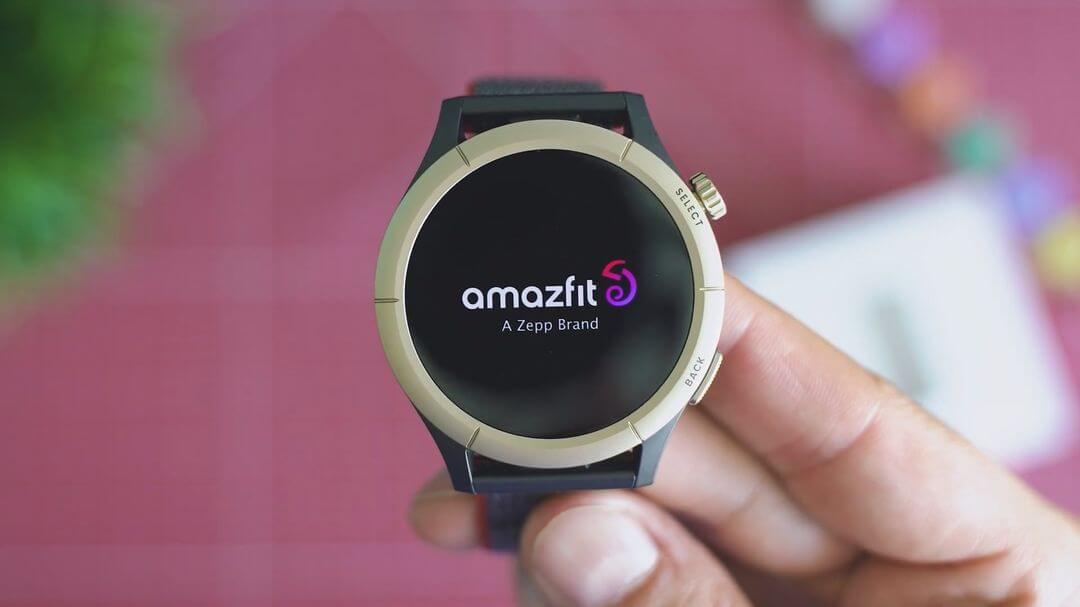 Amazfit Cheetah Pro Review: AI smartwatch for runners