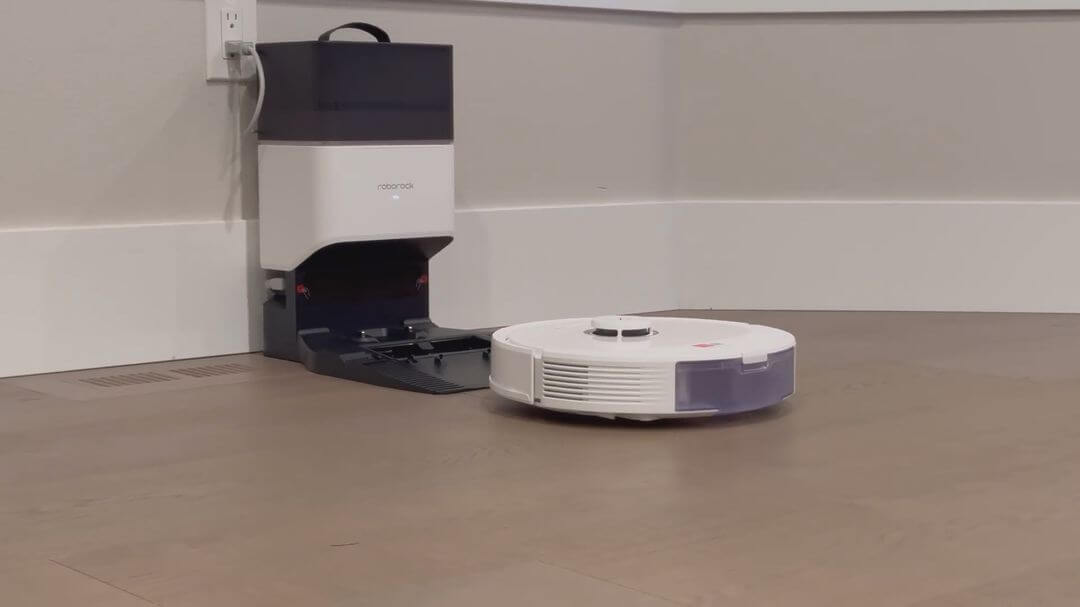 Roborock Q8 Max Series review: A meticulous robot vacuum with basic mopping