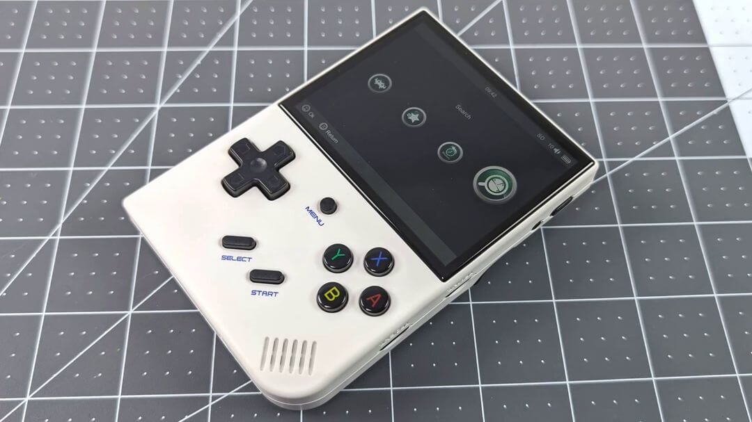 Anbernic RG35XX Plus Review: Budget vertical handheld with great potential